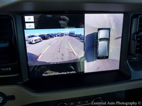 Used 2023 Ford Bronco Wildtrak image 18