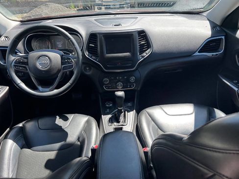 Used 2019 Jeep Cherokee Latitude Plus w/ Cold Weather Group image 12