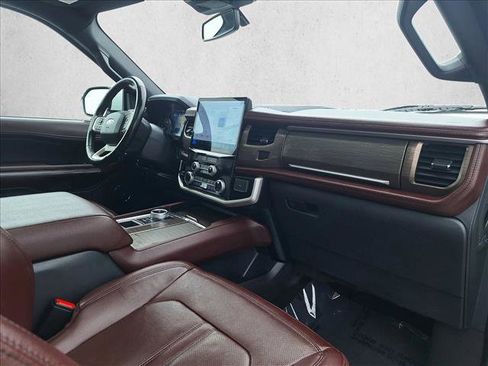 Used 2023 Ford Expedition Max Limited image 21