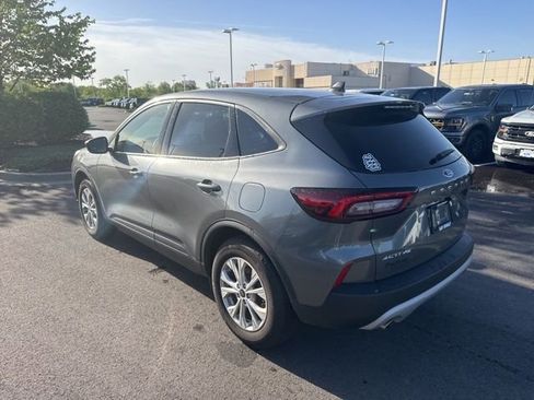 Used 2025 Ford Escape Active w/ Cold Weather Package FWD image 4