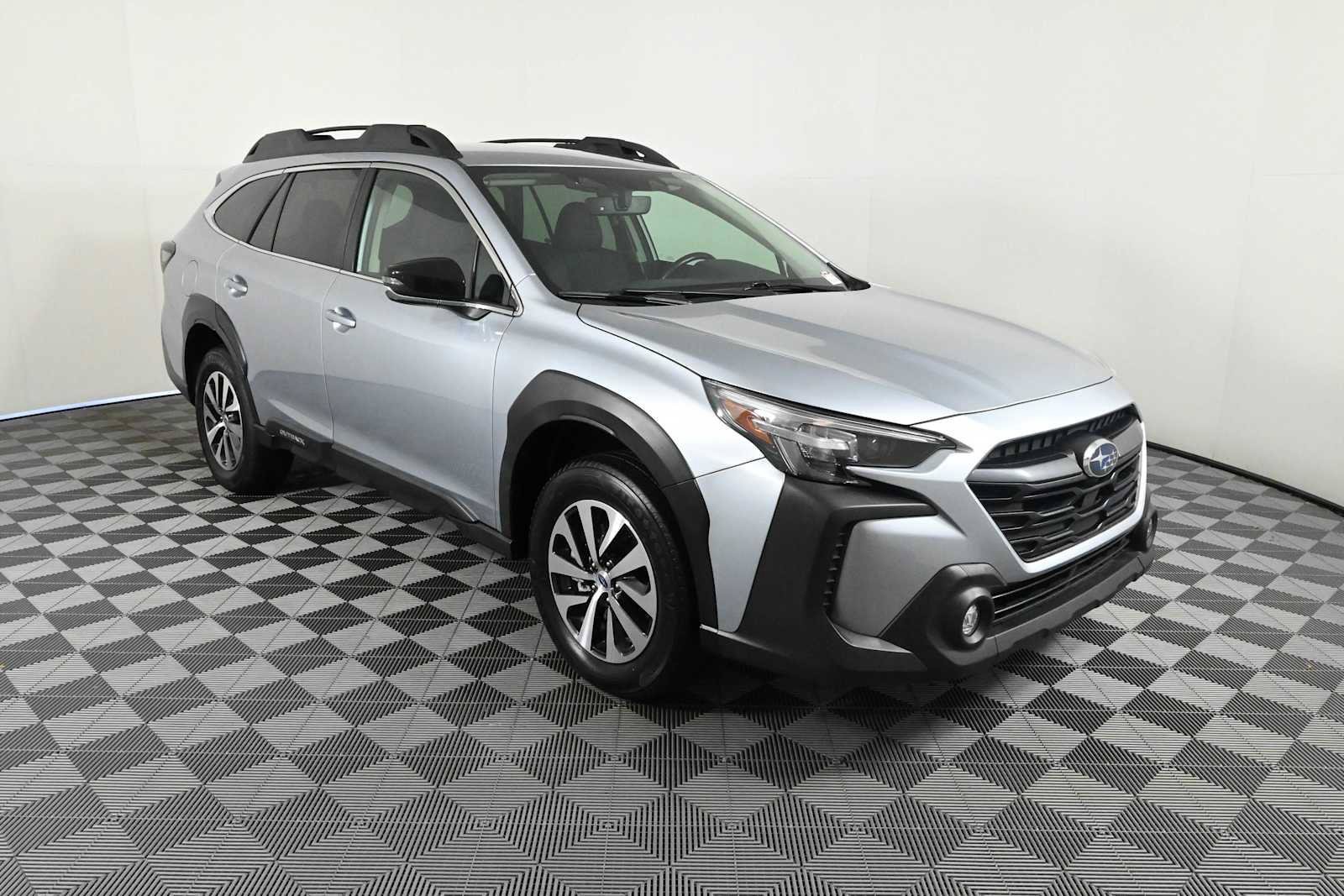Used 2023 Subaru Outback Premium w/ Popular Package #1 AWD/4WD image 1