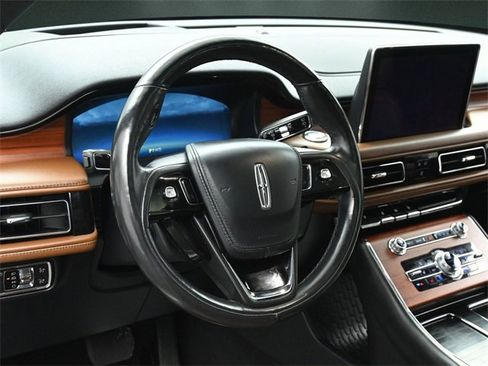 Used 2021 Lincoln Aviator Reserve w/ Equipment Group 210A image 25