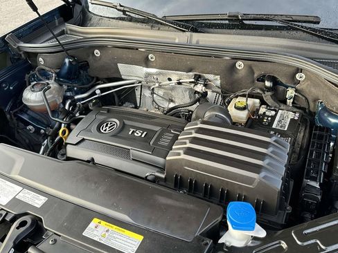Certified 2023 Volkswagen Atlas Cross Sport SE image 9