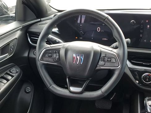 Used 2024 Buick Envista Sport Touring w/ Convenience I Package FWD image 31