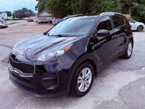 Used 2017 Kia Sportage LX w/ LX Popular Package FWD image 2
