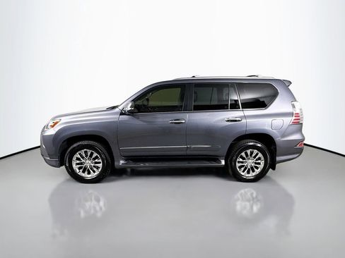 Used 2017 Lexus GX 460 Premium w/ Premium Package image 8