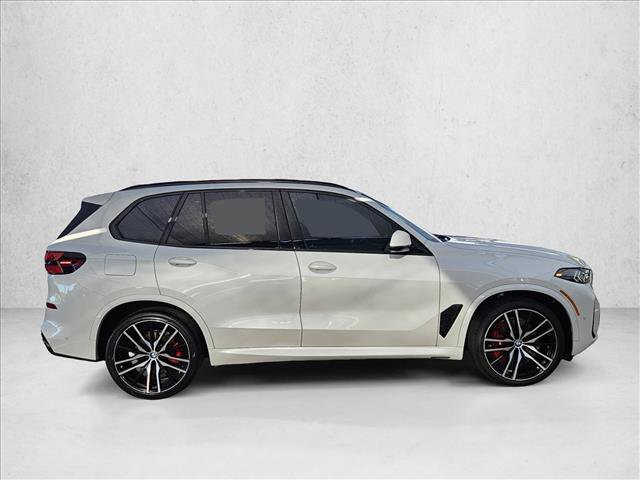 Used 2024 BMW X5 xDrive40i w/ M Sport Package AWD/4WD image 4