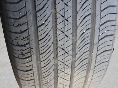 Used 2024 Cadillac XT4 Luxury w/ Cold Weather Package image 28