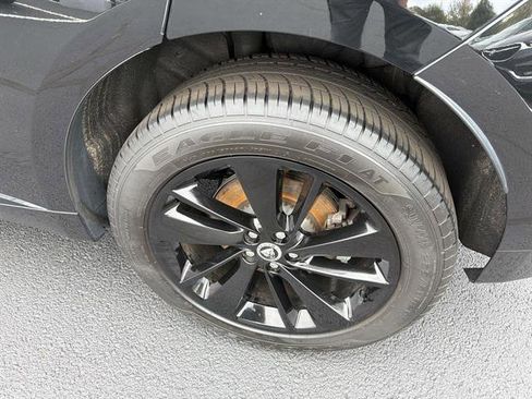 Used 2024 Jaguar F-PACE R-Dynamic S image 11