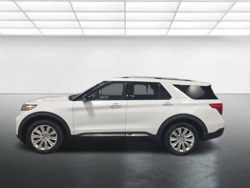 Used 2020 Ford Explorer Limited w/ Class III Trailer Tow Package image 8