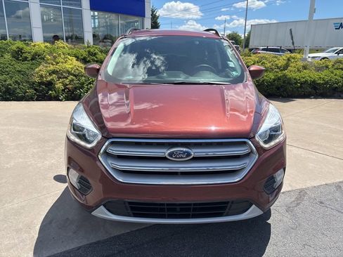 Used 2018 Ford Escape SEL FWD image 3