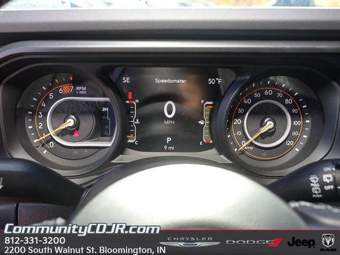 New 2026 Jeep Wrangler Unlimited Rubicon w/ Technology Group image 12