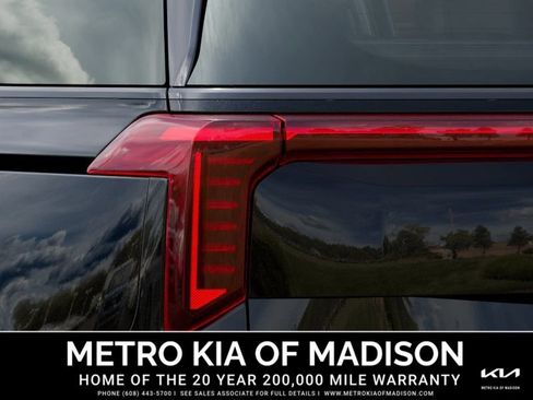 New 2026 Kia Carnival SX Prestige FWD image 11