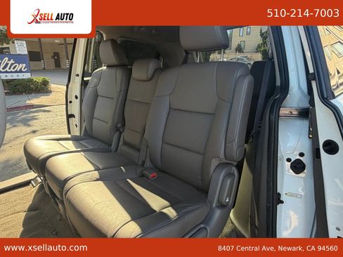 Used 2014 Honda Odyssey Touring image 9
