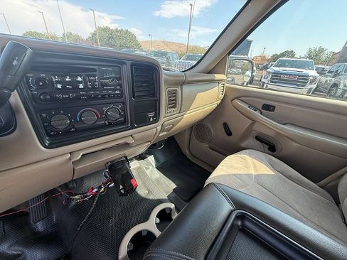 Used 2002 GMC Sierra 2500 2WD Extended Cab HD image 12