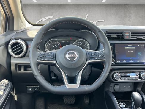 New 2025 Nissan Versa SR FWD image 22