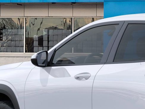 New 2026 Chevrolet Trax LS w/ LS Convenience Package FWD image 15