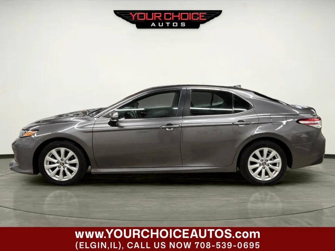 Used 2019 Toyota Camry LE w/ Convenience Package FWD image 2
