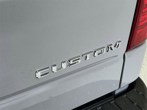 Used 2025 Chevrolet Silverado 1500 Custom image 28