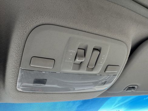 Used 2010 Subaru Impreza 2.5i Premium image 27