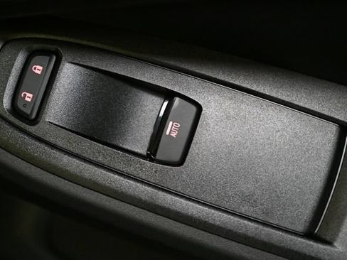 Certified 2026 Subaru Crosstrek 2.0i Premium AWD/4WD image 58