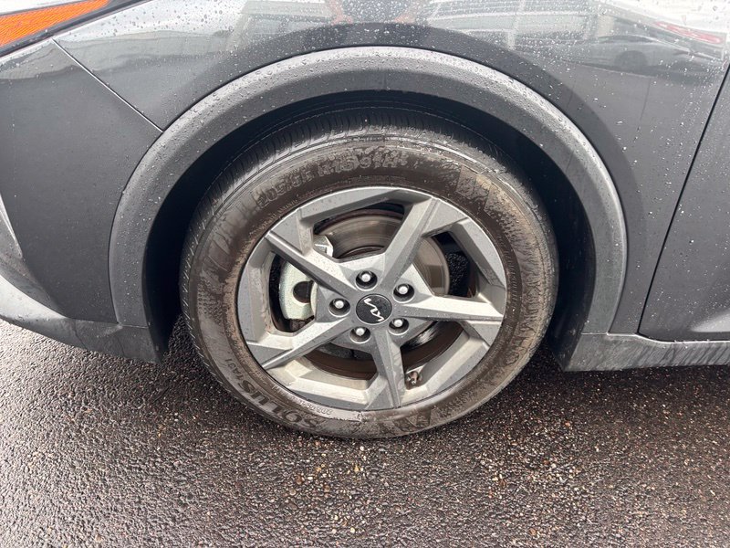 Certified 2025 Kia K4 FWD image 17