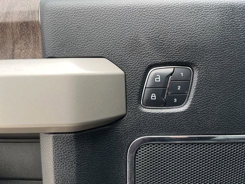 Used 2017 Ford F350 Lariat w/ Lariat Ultimate Package image 14