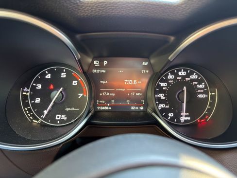 Used 2018 Alfa Romeo Stelvio Sport w/ Quick Order Package 22J Sport AWD/4WD image 23