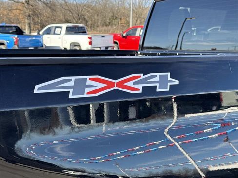 Used 2022 Chevrolet Silverado 1500 LT image 6