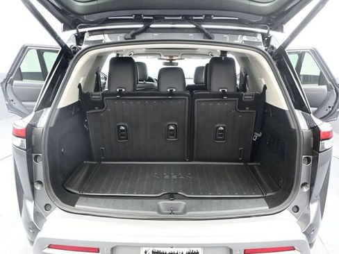 Used 2025 Nissan Pathfinder Platinum w/ Cargo Package FWD image 15