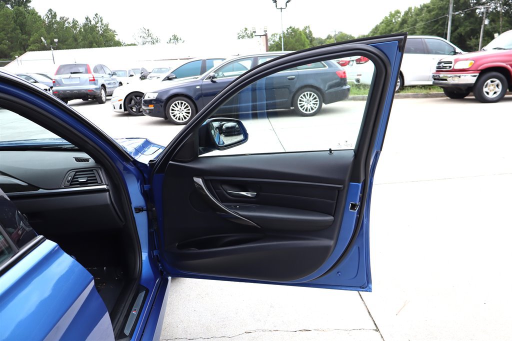 Used 2015 BMW 328i xDrive Sedan AWD/4WD image 36