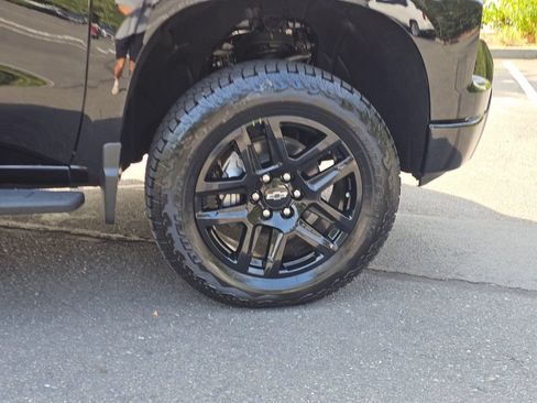 New 2026 Chevrolet Silverado 1500 LT Trail Boss w/ Safety Package AWD/4WD image 9
