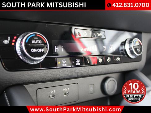 New 2026 Mitsubishi Outlander SE image 25