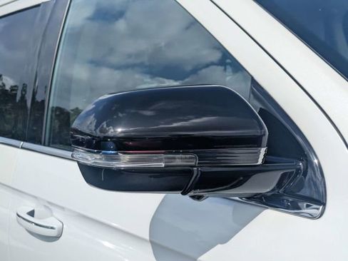 Used 2023 Lincoln Navigator Reserve AWD/4WD image 10