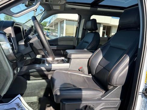 Used 2025 Ford F350 Lariat w/ Lariat Ultimate Package AWD/4WD image 19