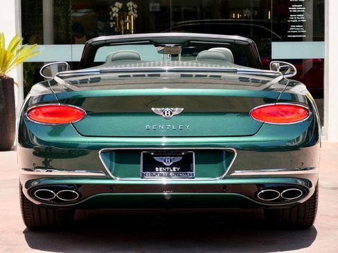 Used 2022 Bentley Continental GT Mulliner image 15