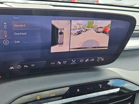 Used 2025 Buick Enclave Avenir AWD/4WD image 25