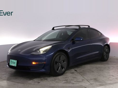 Used 2023 Tesla Model 3 Standard Range RWD image 2