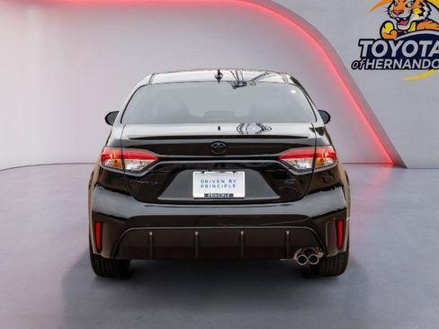 Used 2026 Toyota Corolla SE image 6