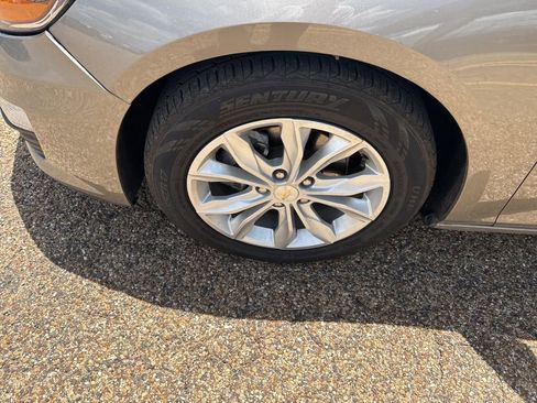 Used 2024 Chevrolet Malibu LT FWD image 9