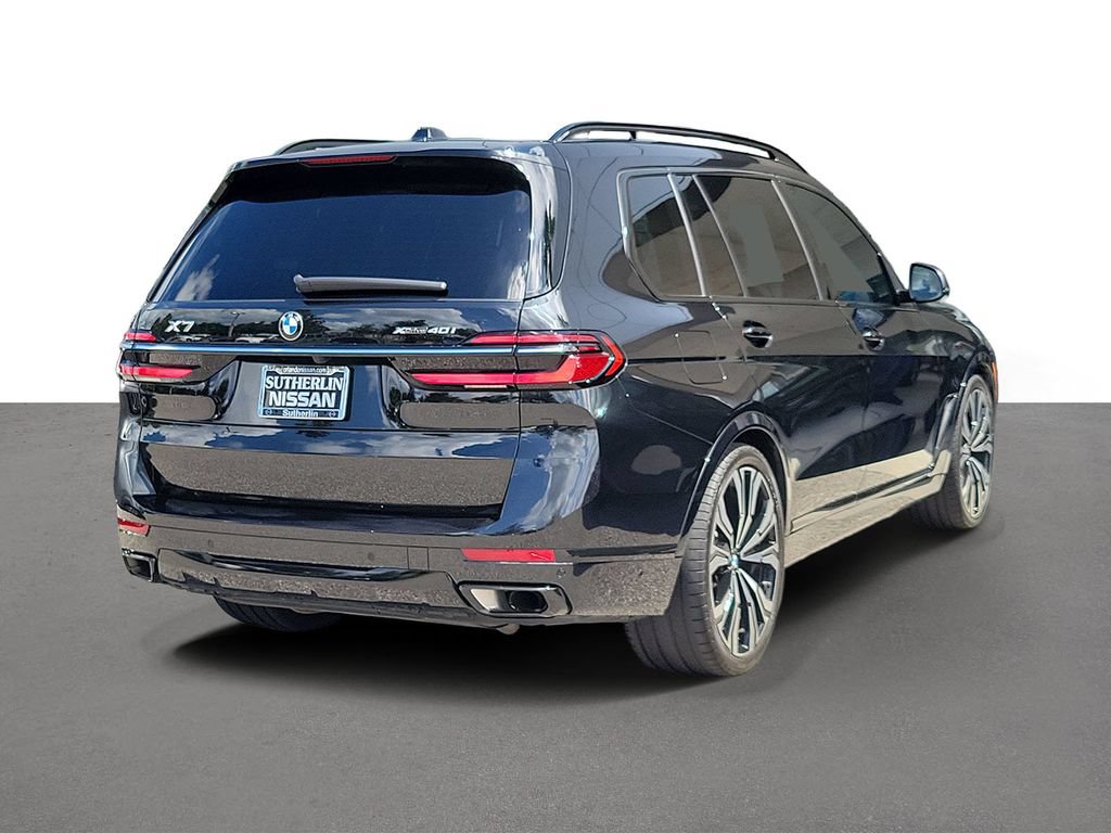Used 2024 BMW X7 xDrive40i w/ Executive Package AWD/4WD image 3