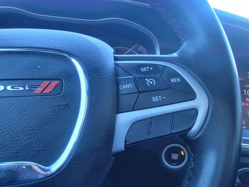 Used 2016 Dodge Charger SXT image 17