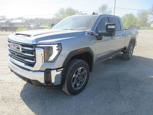 New 2026 GMC Sierra 3500 SLE image 10