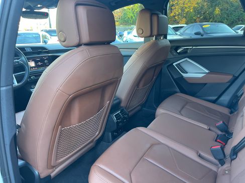 Used 2023 Audi Q3 2.0T Premium w/ Convenience Package image 31