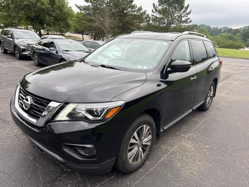 Used 2020 Nissan Pathfinder S AWD/4WD image 3