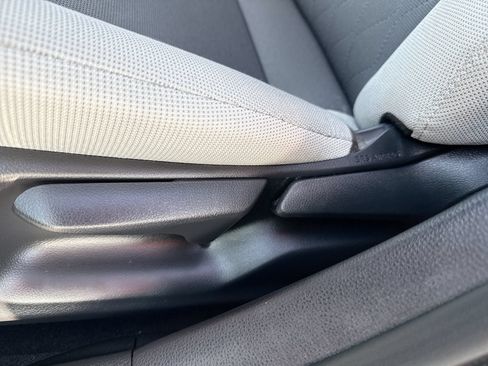 Certified 2025 Toyota Corolla LE FWD image 14