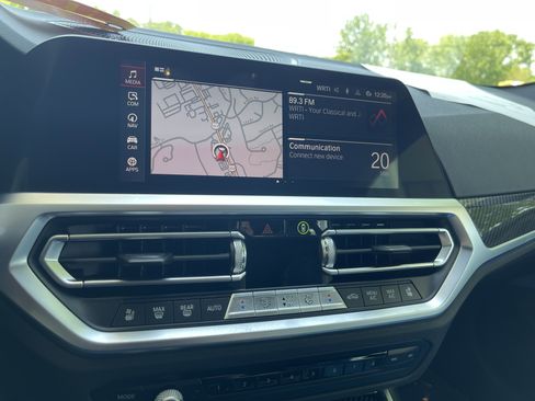 Used 2021 BMW M4 Competition w/ Executive Package RWD image 13