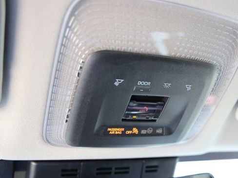 New 2026 Toyota Prius Plug-In Hybrid FWD image 25