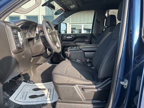 Used 2022 Chevrolet Silverado 2500 Custom w/ Custom Convenience Package image 13