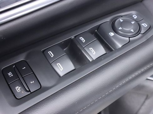 Used 2021 Chevrolet Tahoe LT image 34